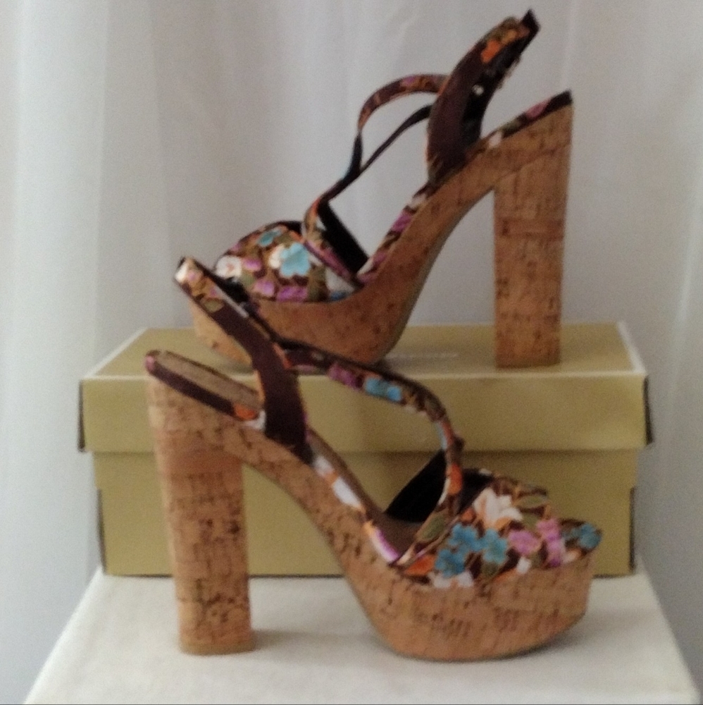 NWOT Chinese Laundry Shoes. Size 8
